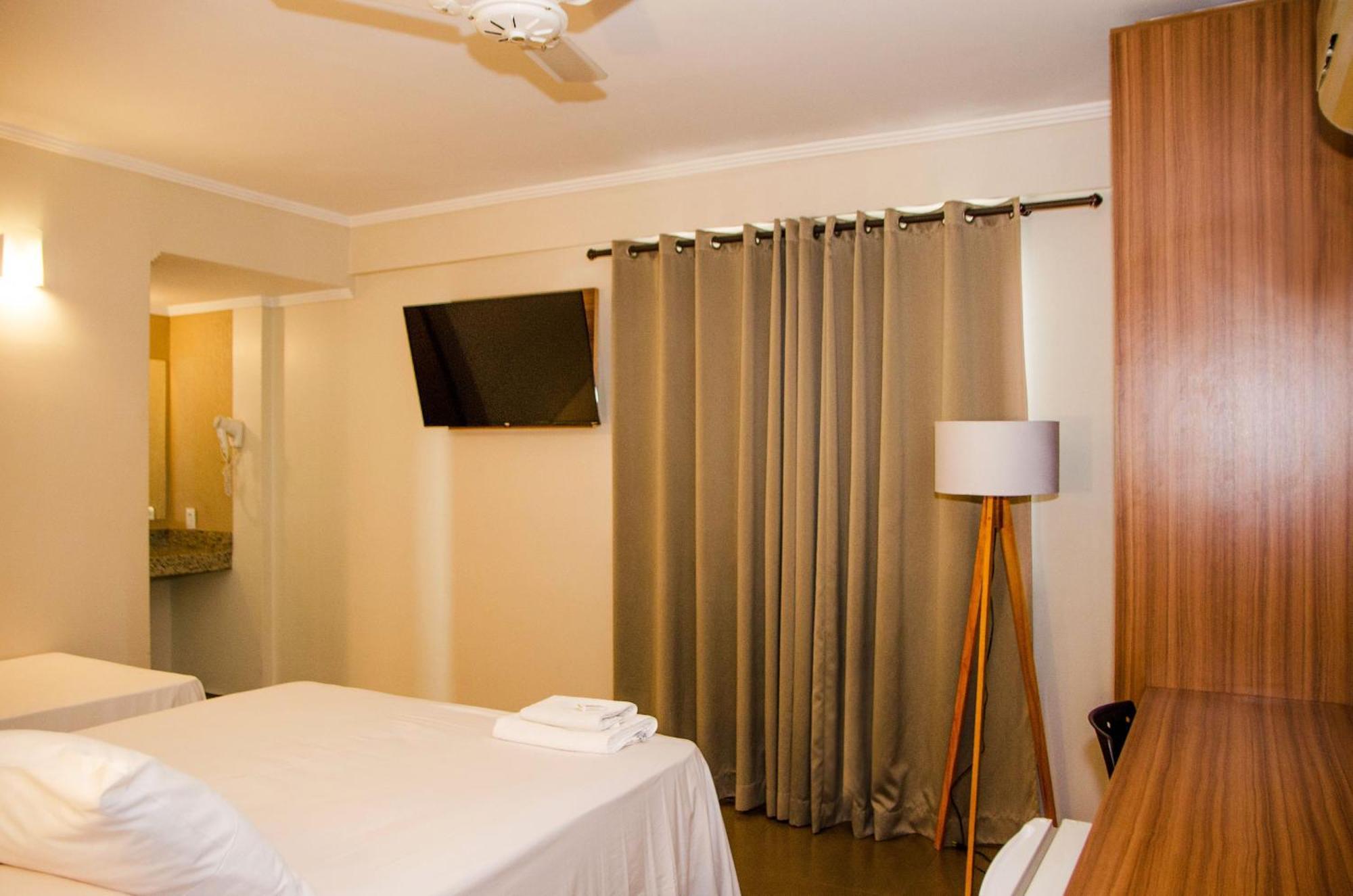 Hotel Zé Maria Pouso Alegre Esterno foto